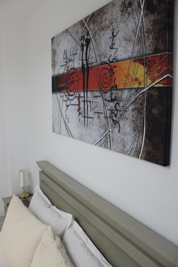 בוקרשט Luxury City Center Apartment - Romana מראה חיצוני תמונה