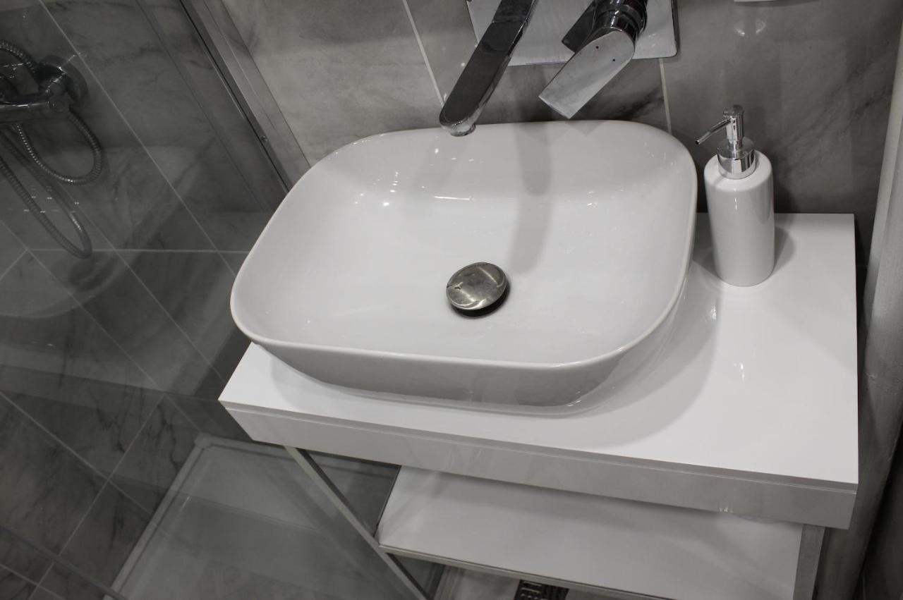 בוקרשט Luxury City Center Apartment - Romana מראה חיצוני תמונה