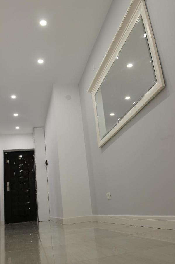 בוקרשט Luxury City Center Apartment - Romana מראה חיצוני תמונה
